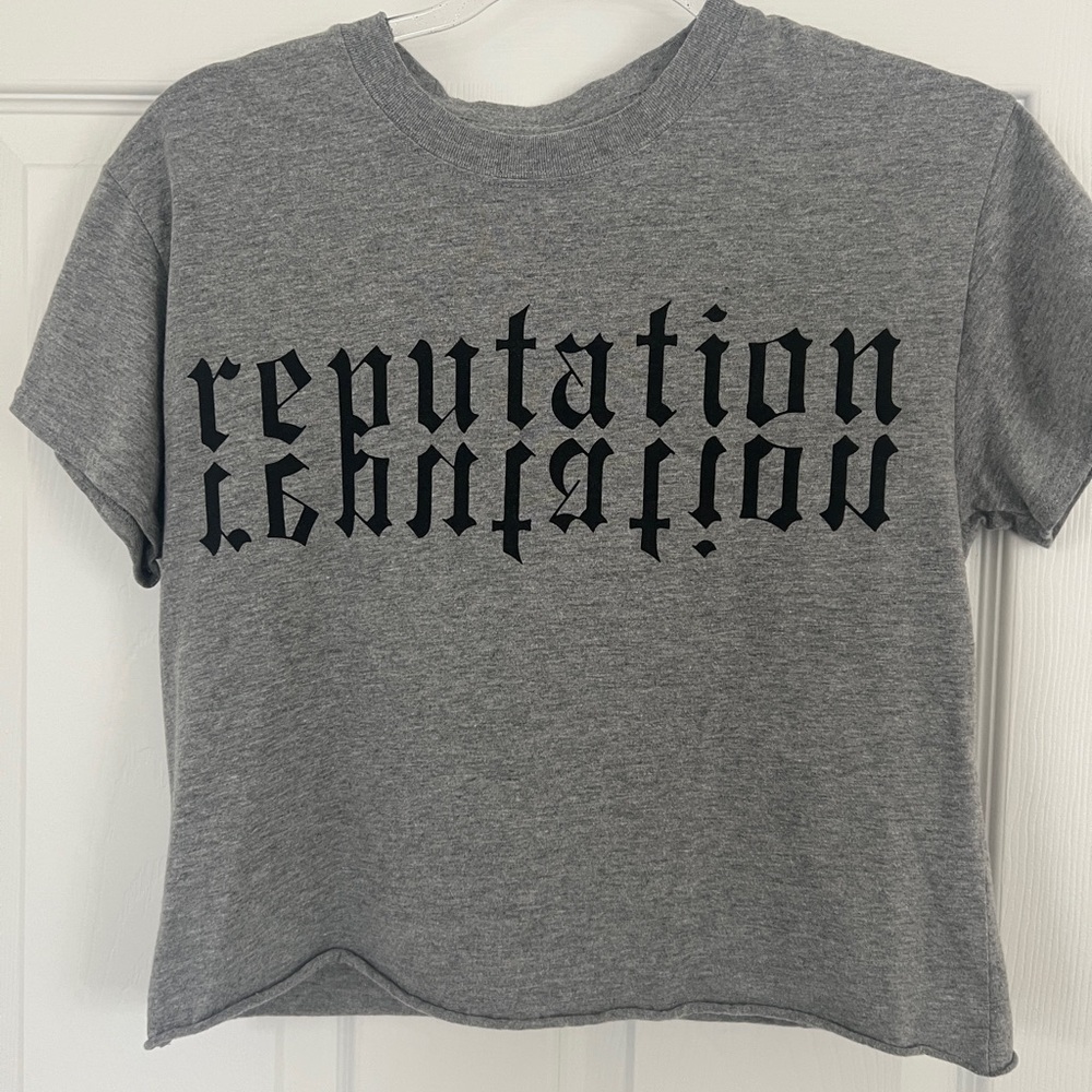 Taylor Swift official Reputation stadium tour t shirt